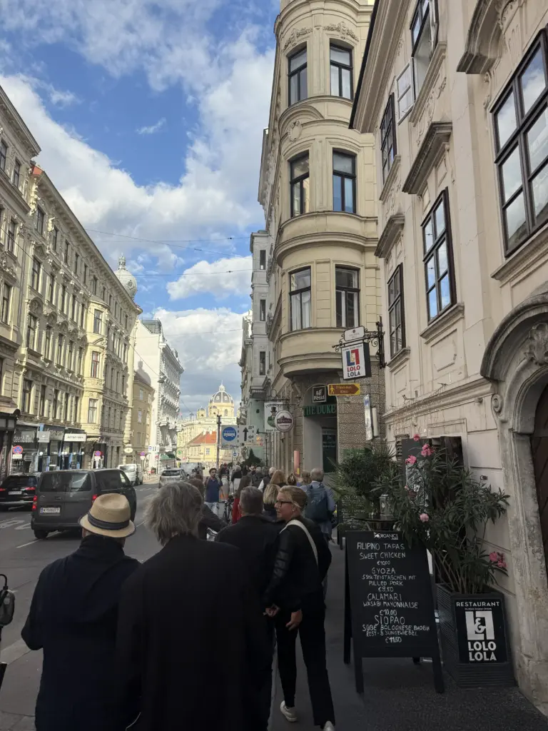 Durch die Burggasse